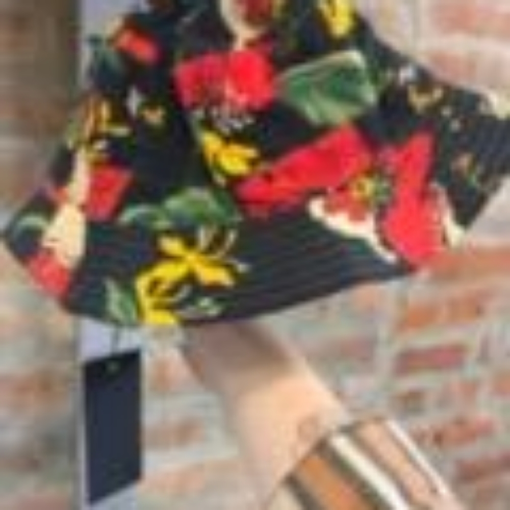 NWT R13 hat - Picture 3 of 5